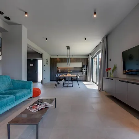 Villa Arestea *