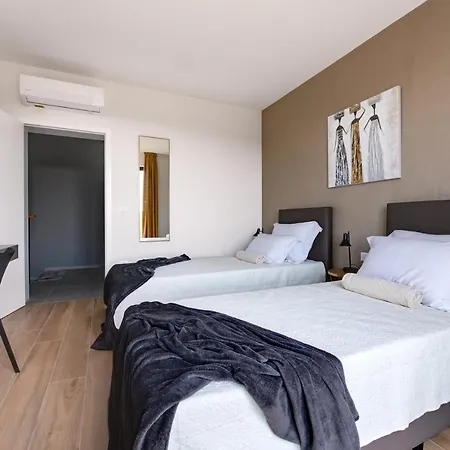Arestea Villa *